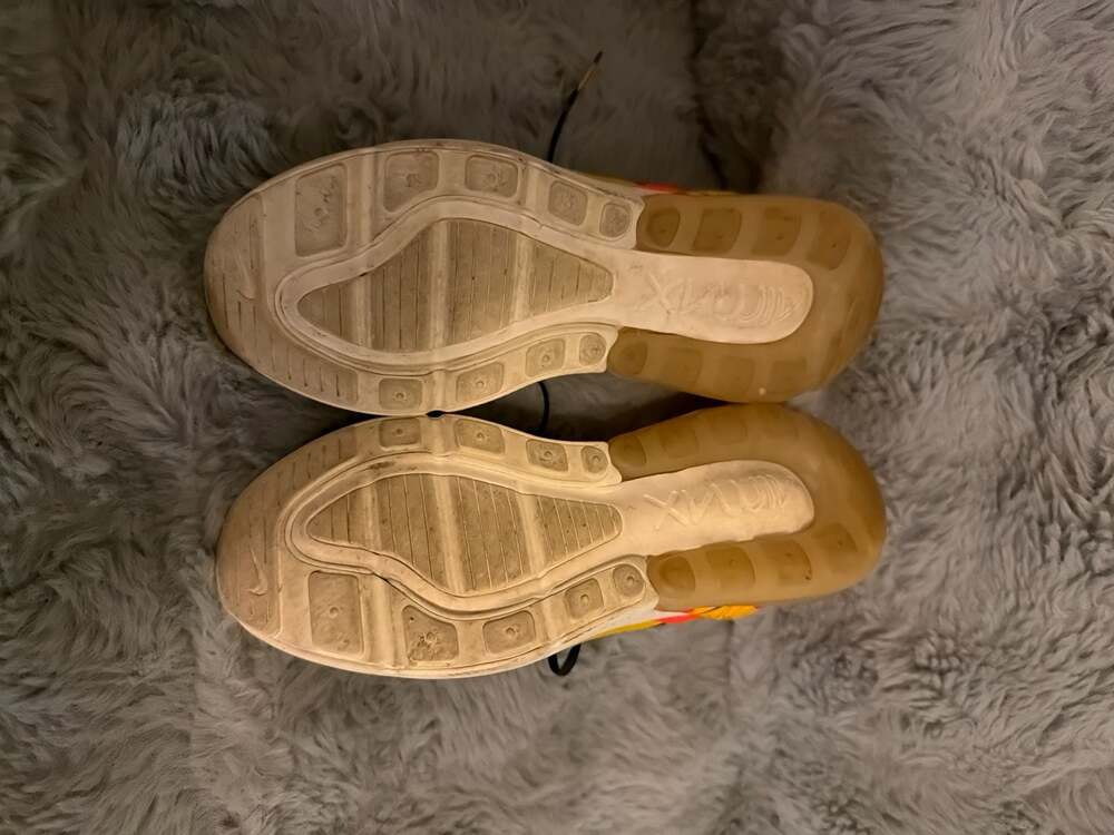 Nike Air Max 270 SE Floral Heel Black University Gold Women's Size 8.5 - Picture 6 of 6